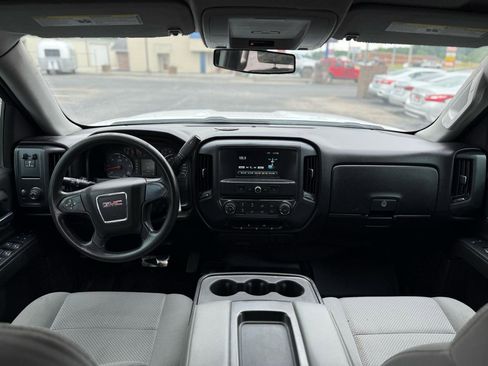 Used 2018 GMC Sierra 1500 4x4 Crew Cab w/ Sierra Convenience Package image 16