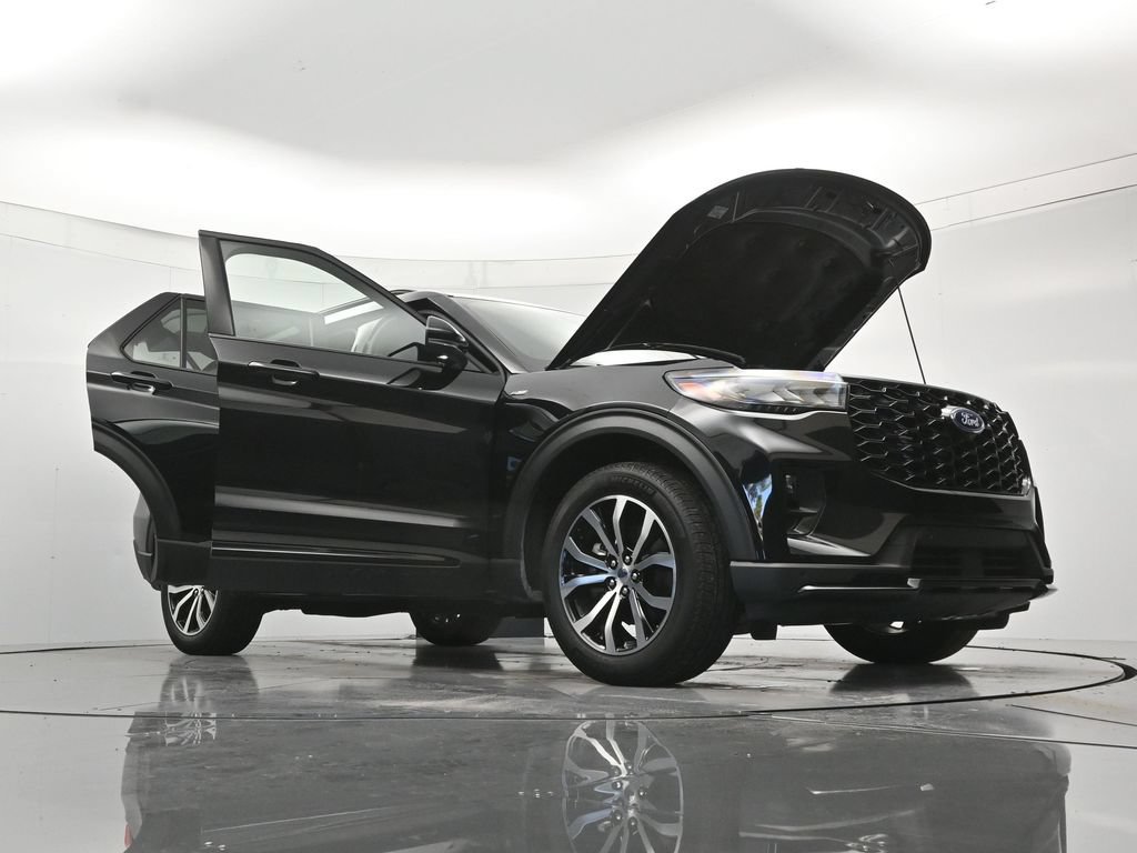 Used 2025 Ford Explorer ST-Line AWD/4WD image 50