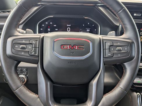 Used 2024 GMC Sierra 1500 AT4 w/ Technology Package AWD/4WD image 18