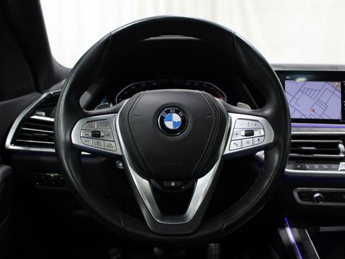 Used 2022 BMW X7 xDrive40i w/ Premium Package AWD/4WD image 12