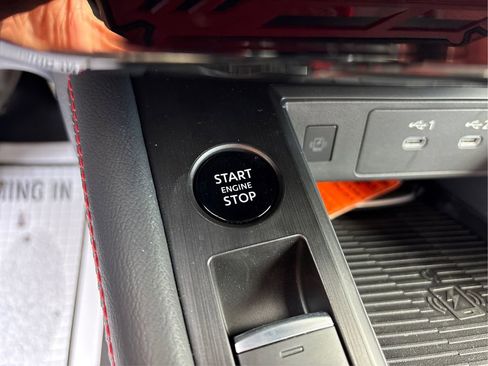 New 2026 Nissan Kicks SR w/ Cold Weather Package AWD/4WD image 29