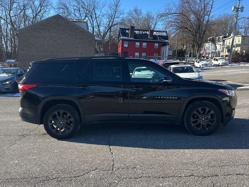 Used 2020 Chevrolet Traverse RS image 3