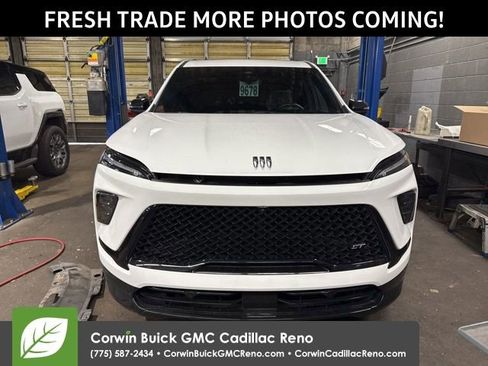 Used 2025 Buick Enclave Sport Touring w/ Power Package image 2