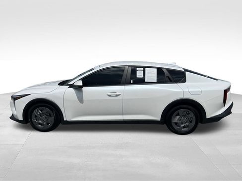 Certified 2025 Kia K4 FWD image 2