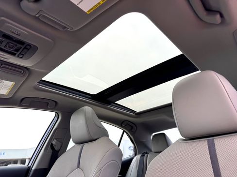 Used 2024 Toyota Camry XSE w/ Navigation Package image 14