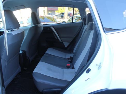 Used 2013 Toyota RAV4 LE AWD/4WD image 22