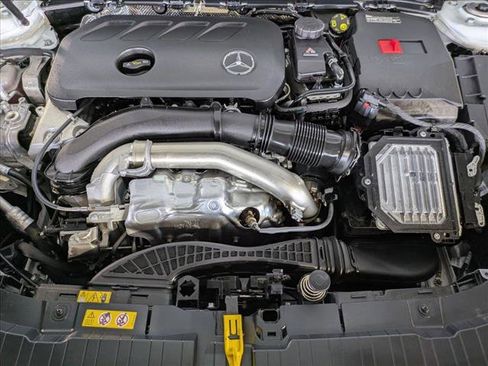 Certified 2025 Mercedes-Benz GLB 250 4MATIC image 23