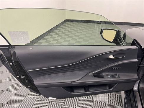 Certified 2024 Lexus LC 500 Convertible image 9