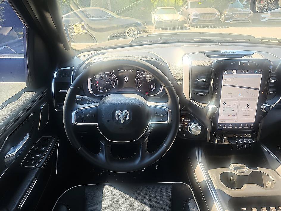 Used 2024 RAM 1500 Laramie AWD/4WD image 18