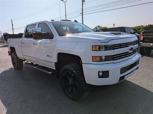Used 2018 Chevrolet Silverado 2500 LTZ w/ Duramax Plus Package AWD/4WD image 10