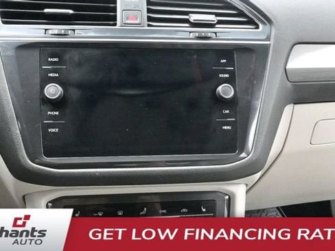 Used 2023 Volkswagen Tiguan SE R-Line AWD/4WD image 16