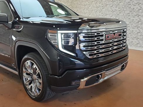 Used 2023 GMC Sierra 1500 Denali w/ Denali Reserve Package image 8