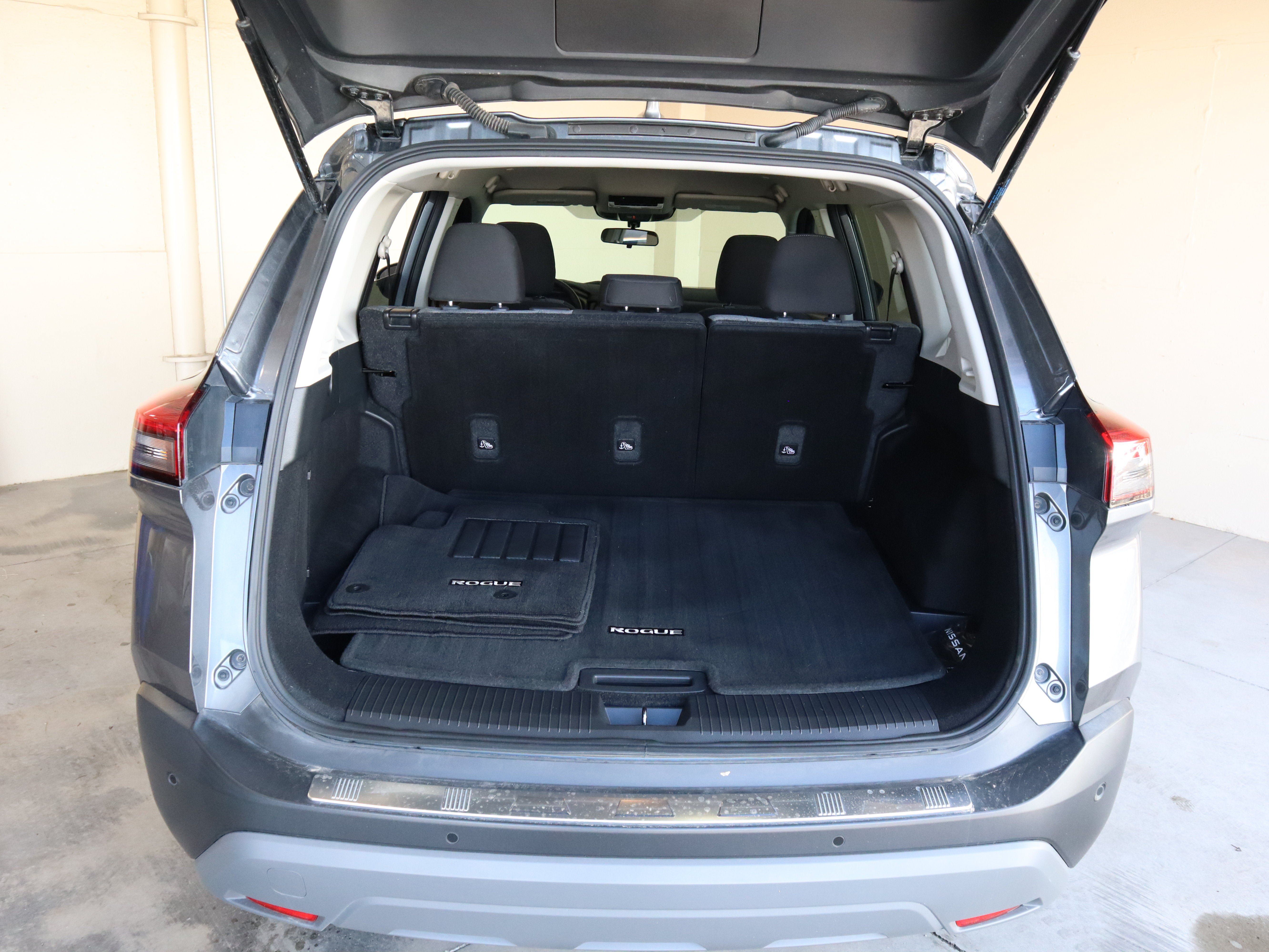 Used 2023 Nissan Rogue SV AWD/4WD image 45