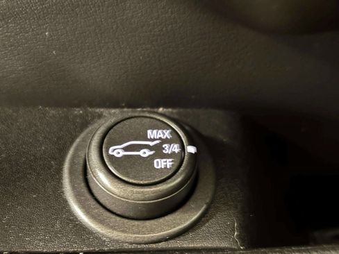 Used 2012 Cadillac SRX Luxury FWD image 30