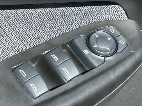Used 2023 Chevrolet TrailBlazer LT w/ Convenience Package AWD/4WD image 29