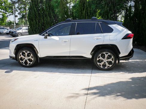 Used 2023 Toyota RAV4 XSE w/ Weather Package image 7