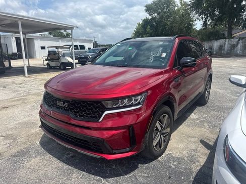Used 2023 Kia Sorento S w/ Panoramic Sunroof Package FWD image 3