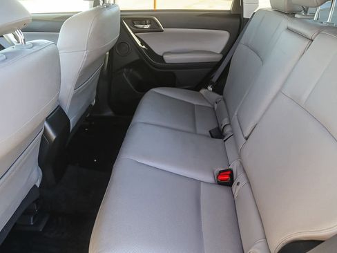 Used 2015 Subaru Forester 2.5i Touring w/ Eyesight & Navigation System image 14