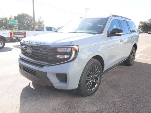 New 2025 Ford Expedition Platinum w/ Stealth Performance Package image 6