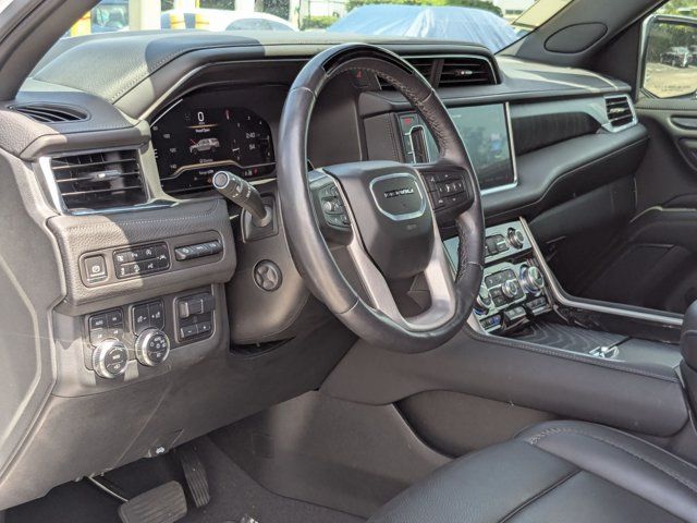 Used 2024 GMC Yukon Denali w/ Advanced Technology Package AWD/4WD image 10