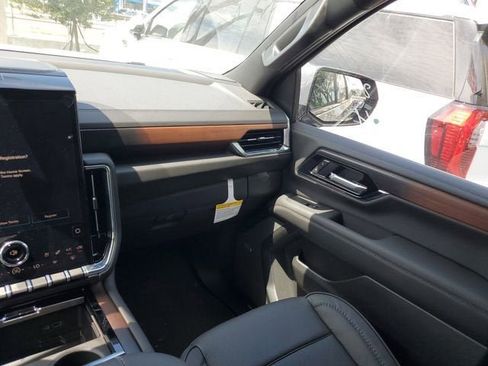 New 2026 GMC Yukon XL Denali AWD/4WD image 15