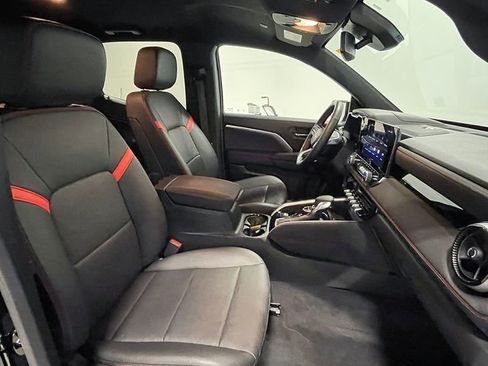 Used 2023 Chevrolet Colorado Z71 w/ Z71 Convenience Package 2 image 28