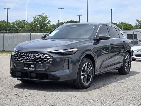 Certified 2025 Audi Q5 Prestige AWD/4WD image 6