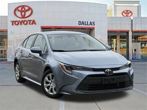 Used 2023 Toyota Corolla LE image 1