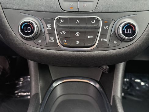 Used 2023 Chevrolet Malibu LT image 25