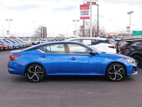 Certified 2025 Nissan Altima 2.5 SR w/ SR Premium Package image 5