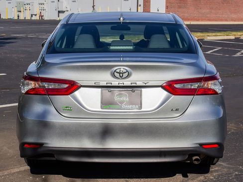 Used 2019 Toyota Camry LE image 8