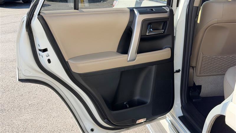 Used 2016 Toyota 4Runner Limited AWD/4WD image 45