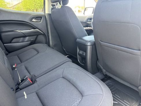 Used 2020 GMC Canyon SLE w/ Elevation Edition RWD image 13