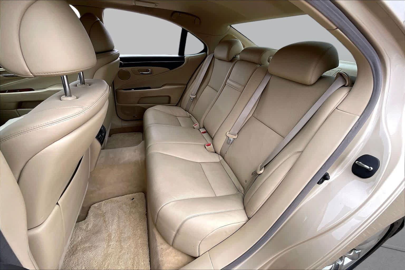 Used 2007 Lexus LS 460 RWD image 20