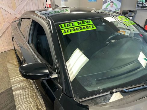 Used 2018 Dodge Charger R/T image 2