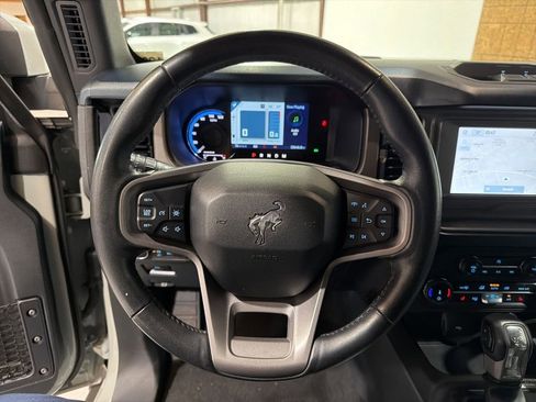 Used 2022 Ford Bronco Outer Banks w/ Sasquatch Package image 11