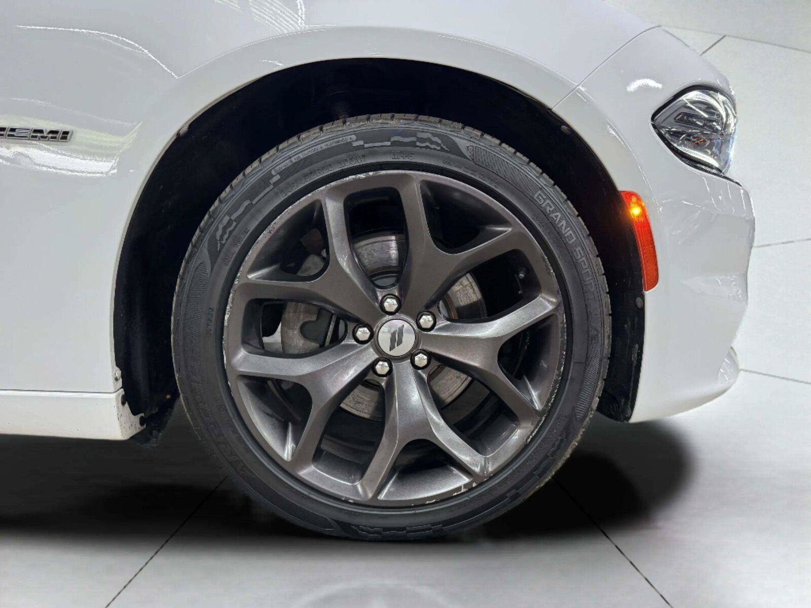 Used 2018 Dodge Charger R/T w/ Plus Group RWD image 44