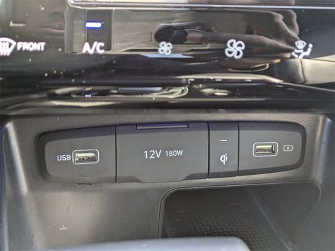 Used 2022 Hyundai Santa Cruz Limited image 22