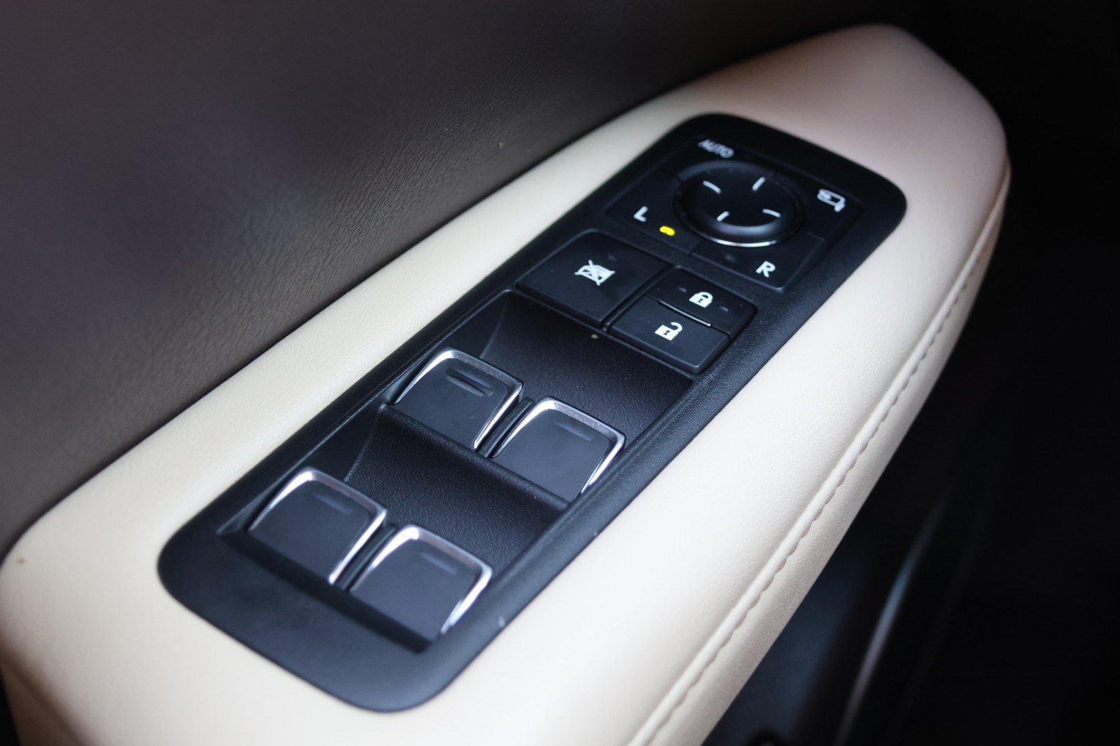 Used 2019 Lexus RX 350 FWD w/ Navigation Package image 14