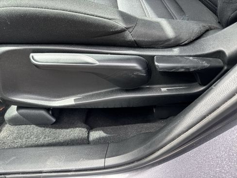 Used 2020 Honda CR-V LX image 20