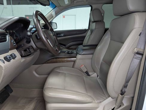 Used 2019 Chevrolet Tahoe LT image 5