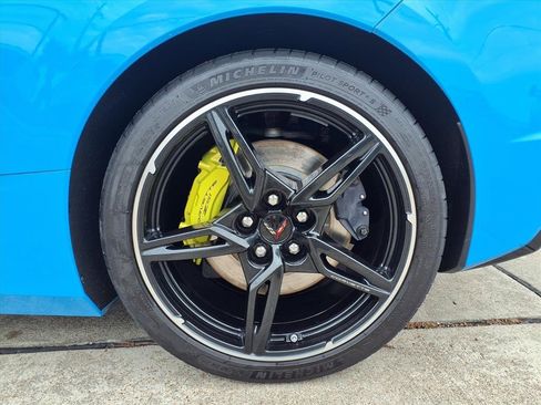 Used 2022 Chevrolet Corvette Stingray Premium Cpe w/ Z51 Performance Package image 31