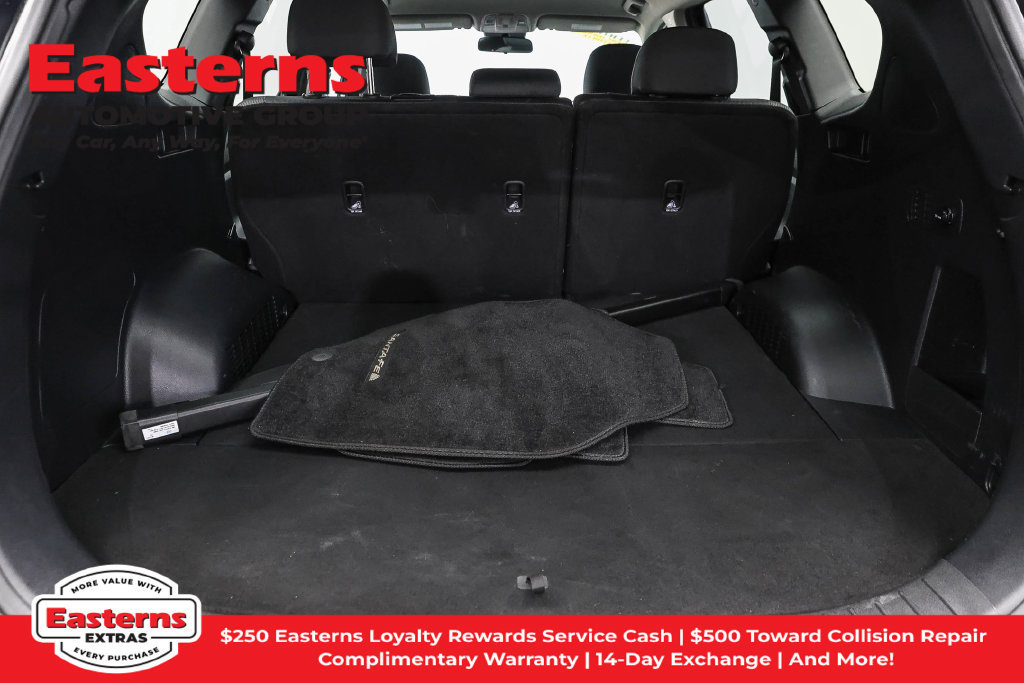 Used 2019 Hyundai Santa Fe SE FWD image 10