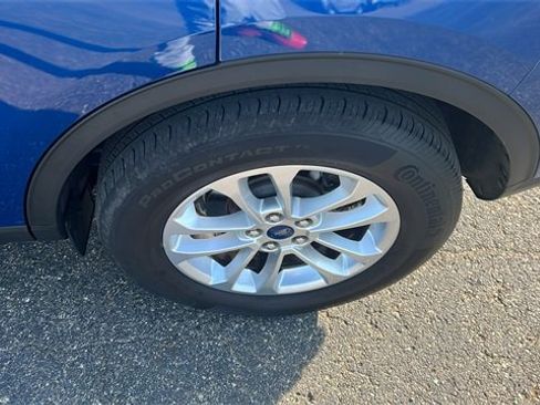 Certified 2022 Ford Escape SE w/ Cold Weather Package image 27