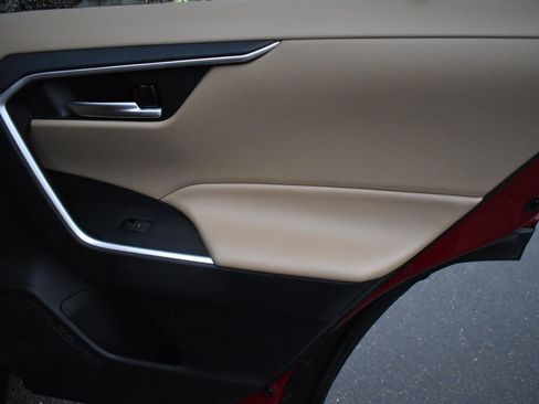 Certified 2025 Toyota RAV4 XLE Premium image 22