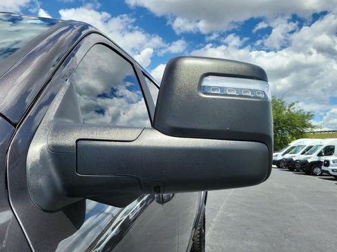 Used 2025 RAM 2500 Limited AWD/4WD image 4