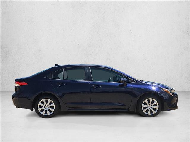 Used 2020 Toyota Corolla LE FWD image 4