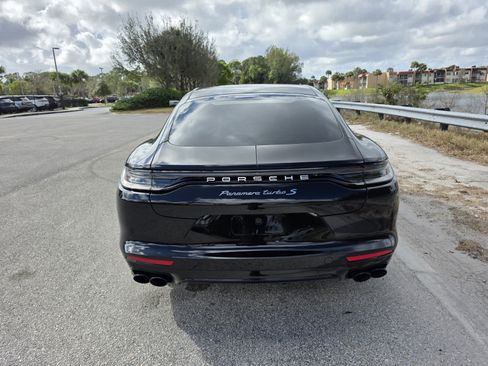 Used 2021 Porsche Panamera Turbo S image 6
