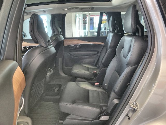Used 2023 Volvo XC90 B6 Plus w/ Protection Package Premier AWD/4WD image 23