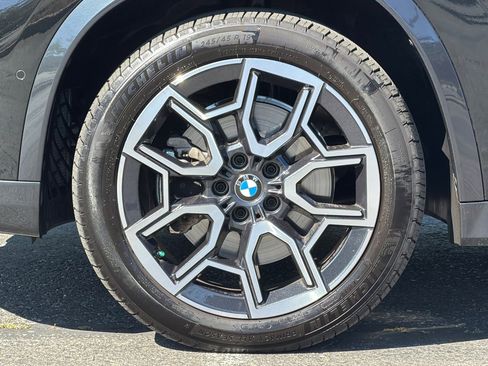 Used 2025 BMW X1 xDrive28i w/ Technology Package image 37